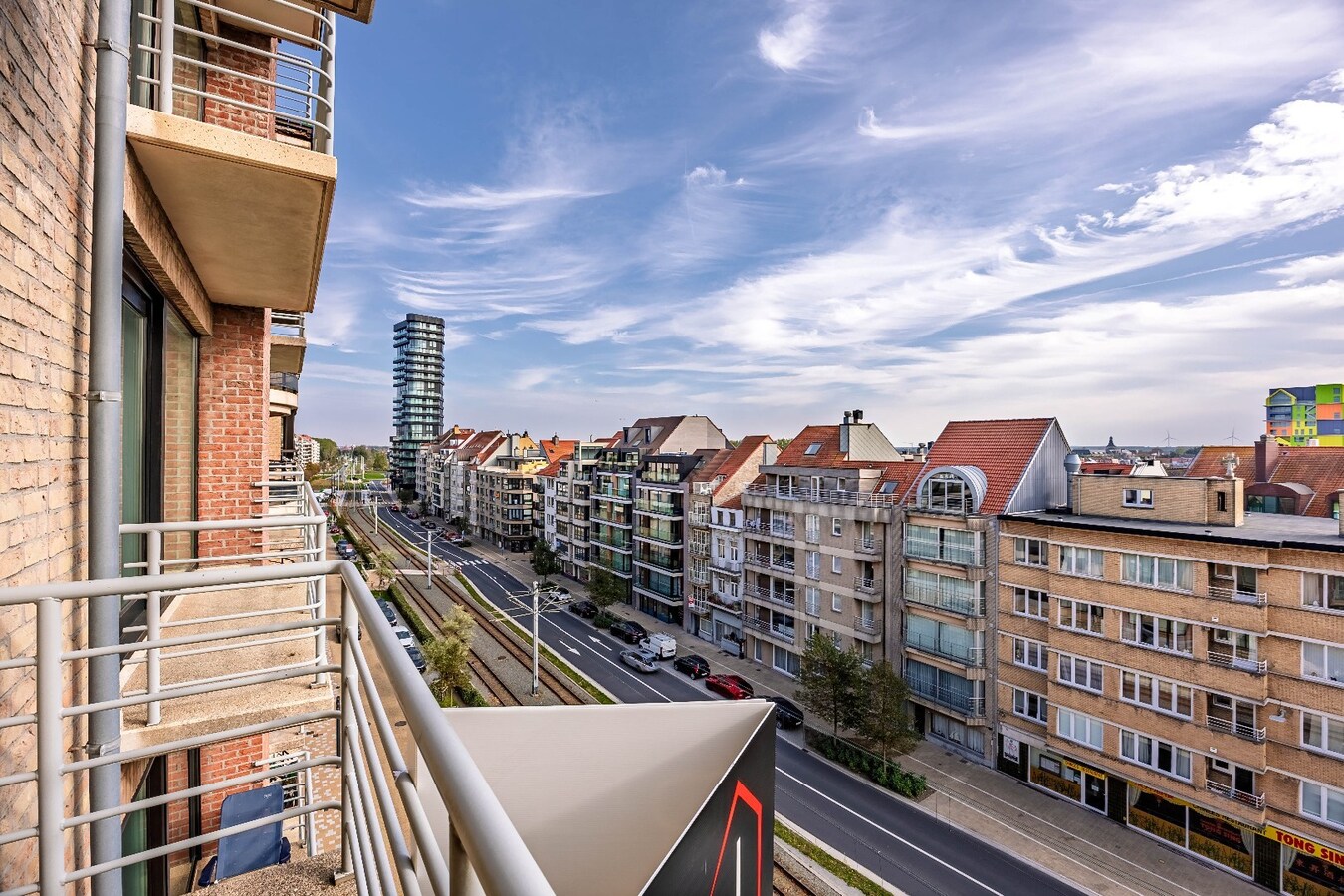 Uitzonderlijk hoekappartement met zijdelings zeezicht 