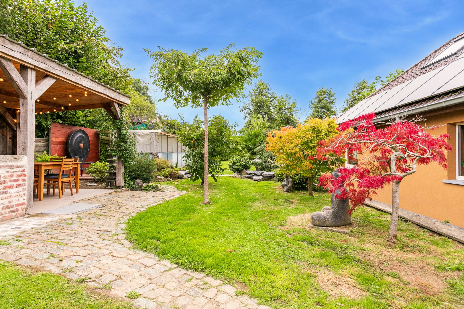 Charmante woning met 3 à 4 slpk en tuin te Halle 