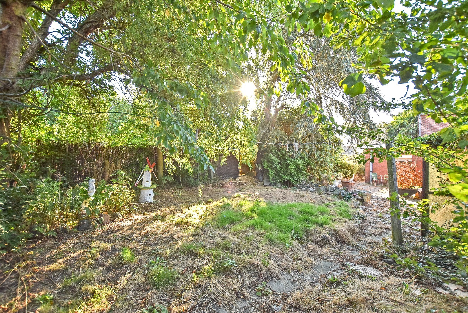 Te renoveren woning op een perceel van 392m² te Houthulst! 