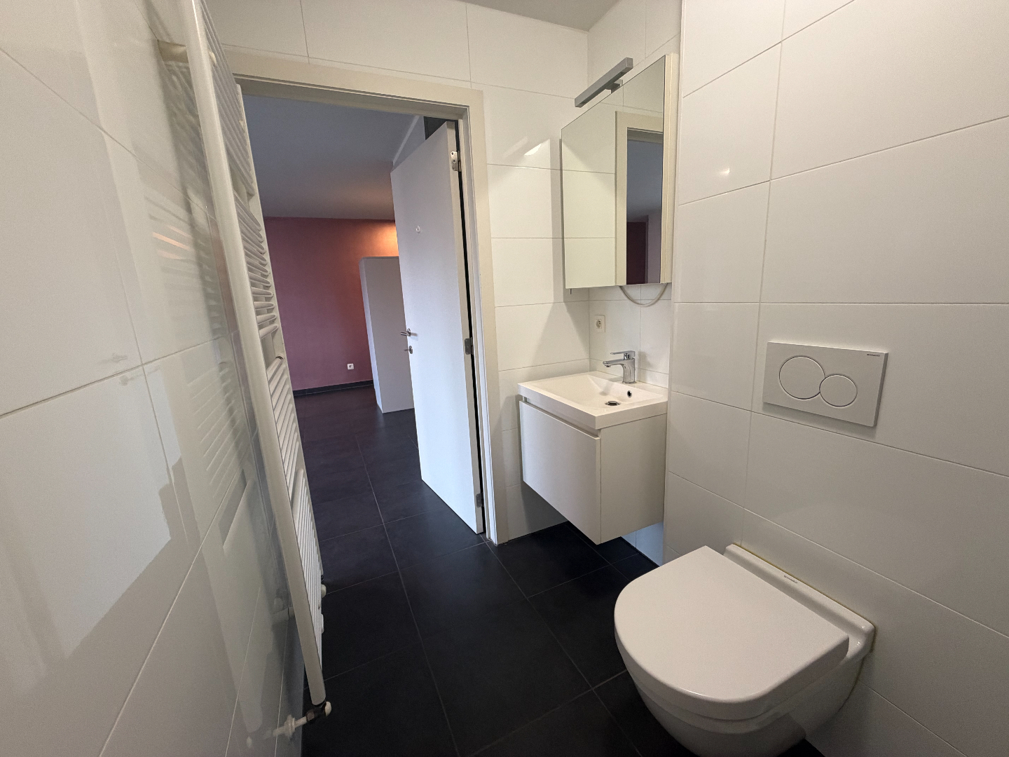 Gezellige studio met autostaanplaats nabij centrum Geel te huur 