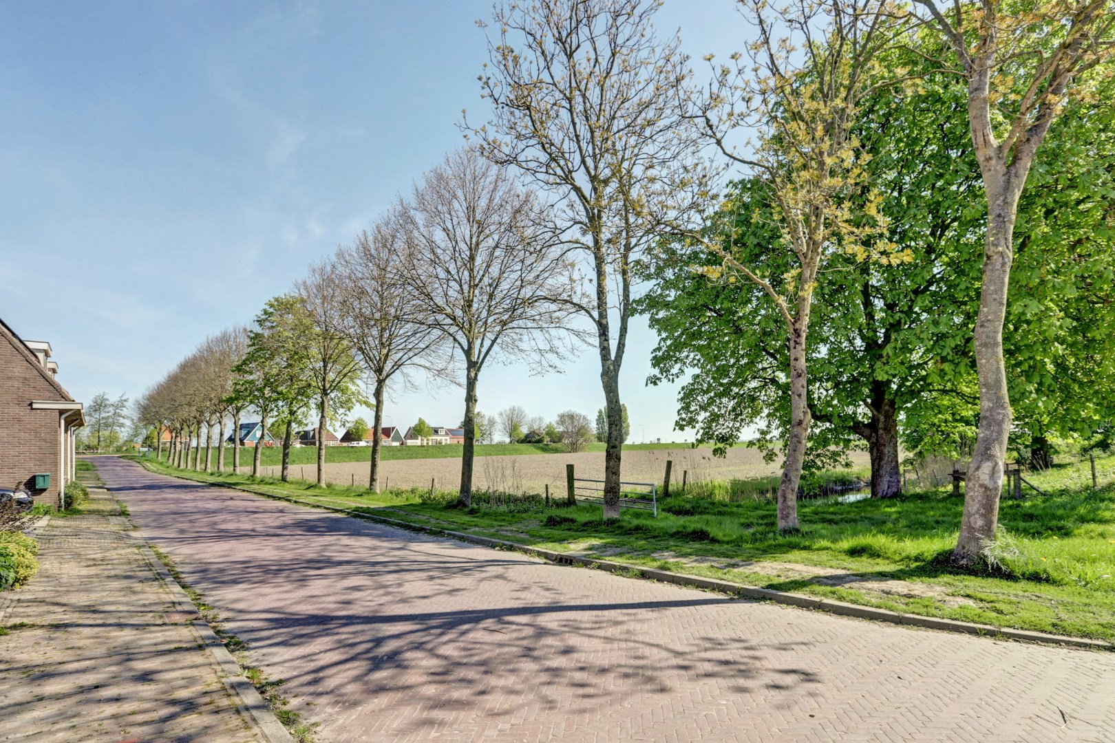 Eengezinswoning verkocht | onder voorbehoud in Oudebildtzijl