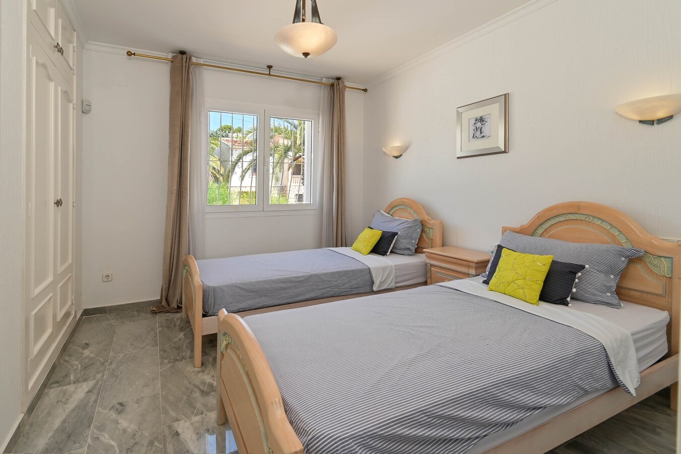 Uniek renovatieproject met zeezicht op wandelafstand van Moraira 