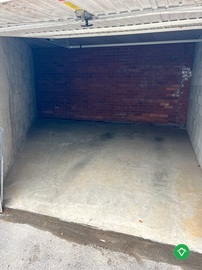 Afgesloten garagebox centrum Koekelare 