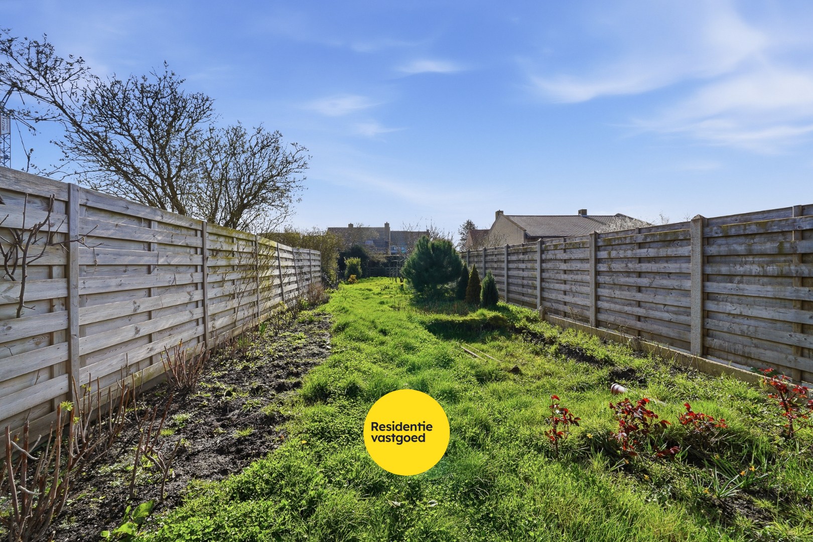 Verder af te werken woning in centrum Oudenburg 