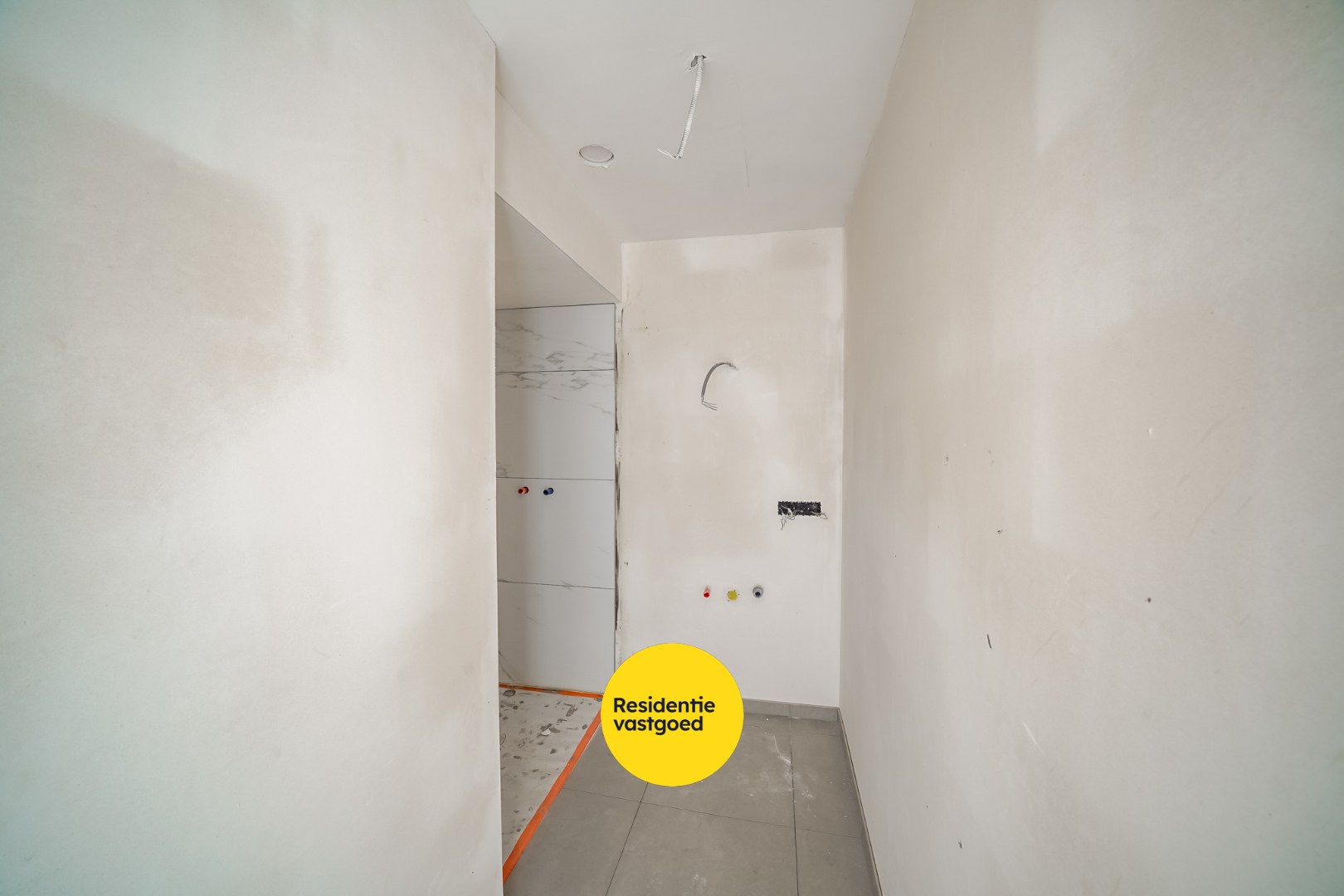 Nieuwbouw 2-slaapkamer appartement op het 2de verdiep met zonnig terras 