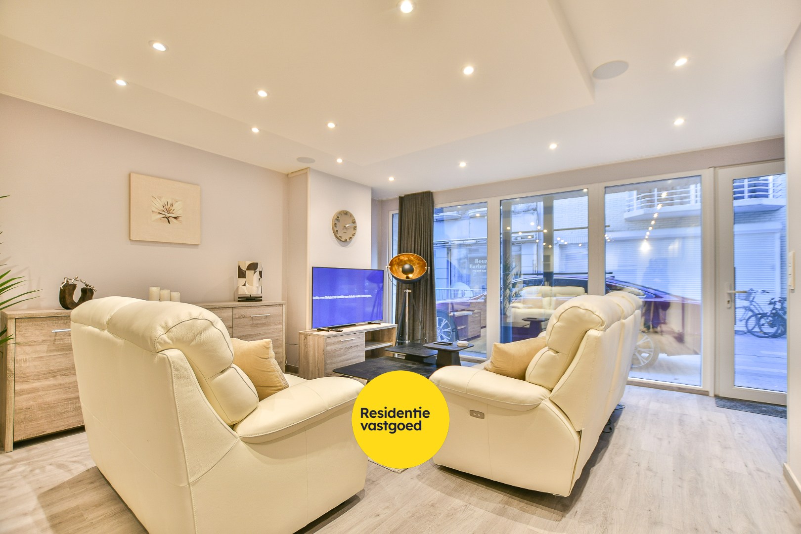 Gerenoveerd appartement met 2 slaapkamers te koop op toplocatie te Blankenberge! 