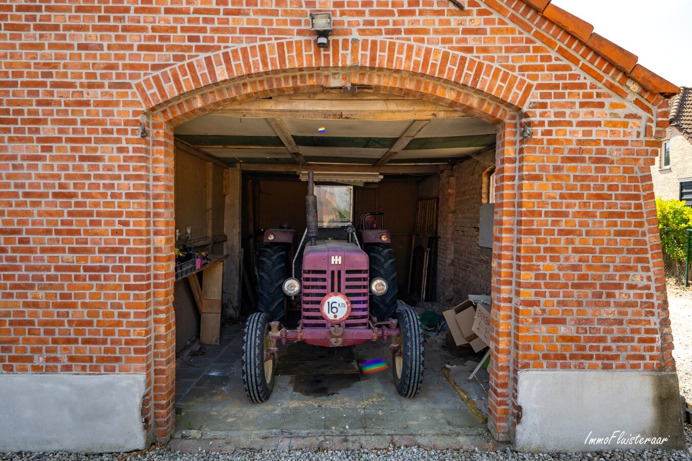 Prachtige langgevelhoeve met charmante schuur en paardenfaciliteiten op ca. 1,8 ha te Ravels. (BEZOEKDAG OP 08/08 VAN 10U TOT 14U) 