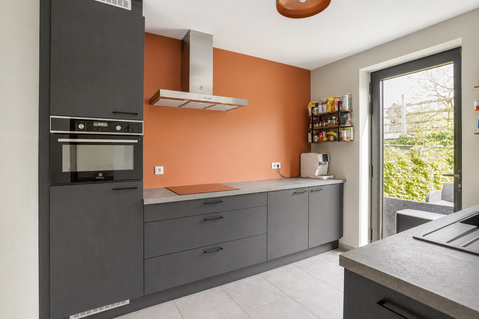 Recente en energiezuinige woning met 2 slpk. nabij Geel-Centrum 