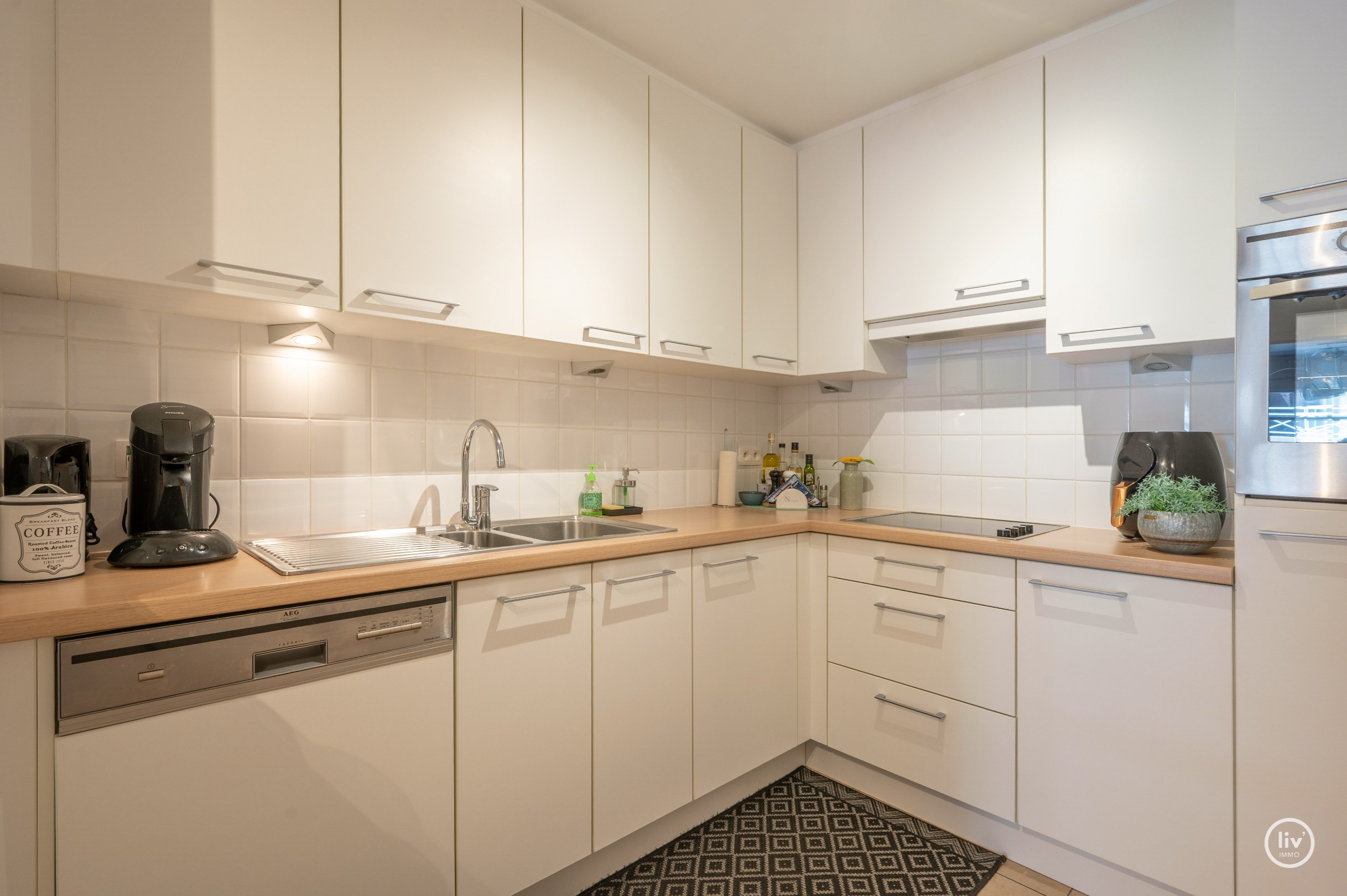 Superbe appartement en duplex de charme dans un emplacement de premier choix sur l'avenue Bayaux à Knokke. 