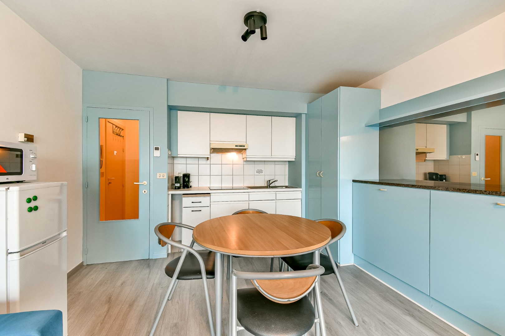 Studio met zongericht balkon in het centrum van Middelkerke 