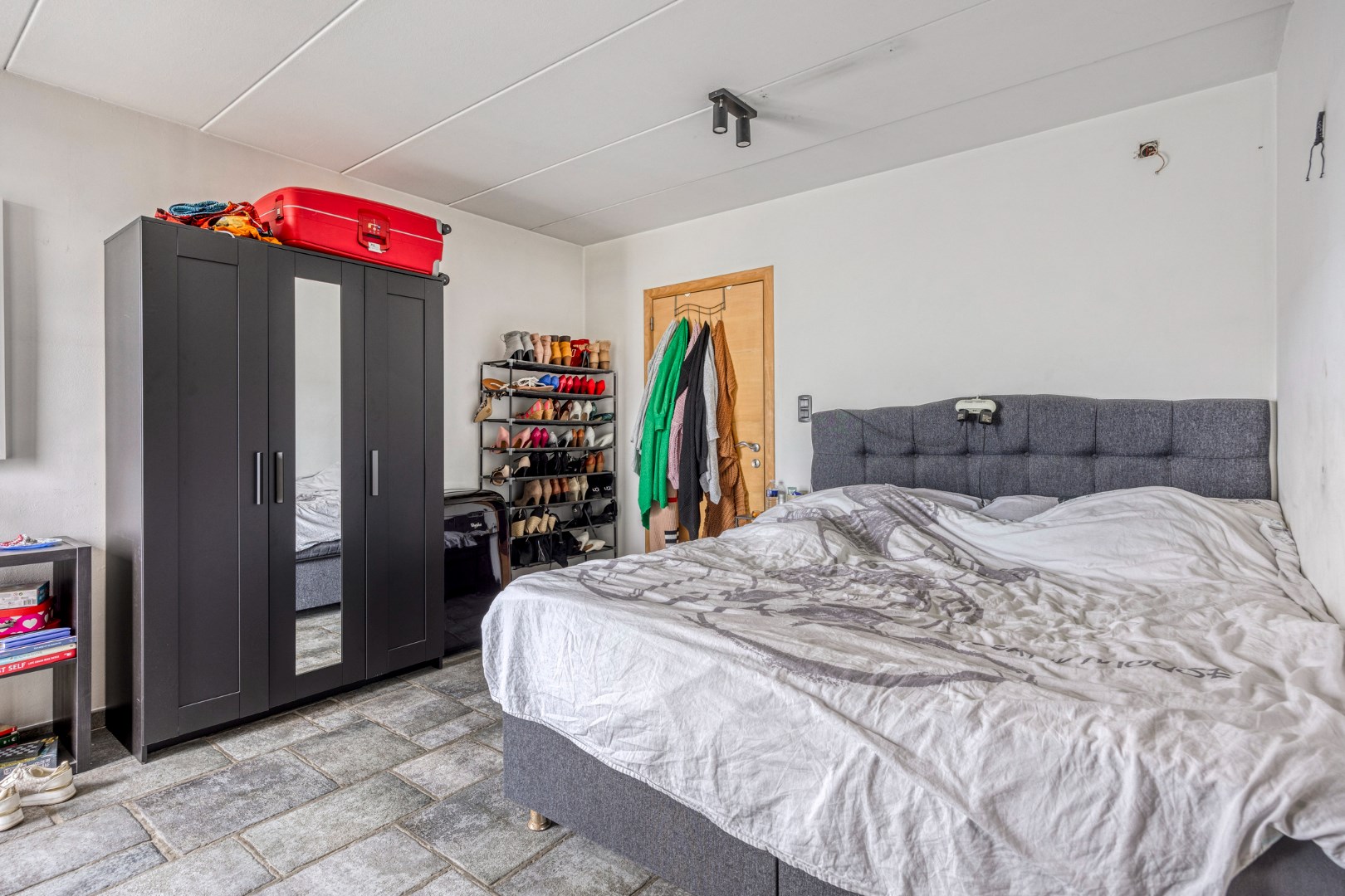 Villa met praktijkruimte op perceel van 1.817m² te Geel 