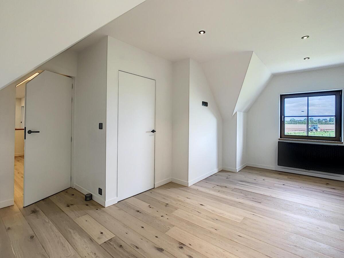 Exclusieve villa te huur in Kruishoutem 