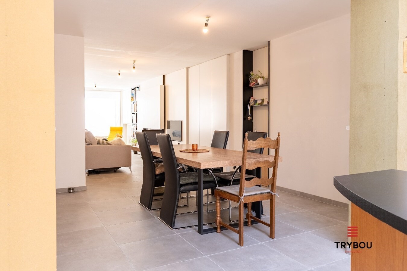 Ruime stadswoning met 4 slaapkamers 