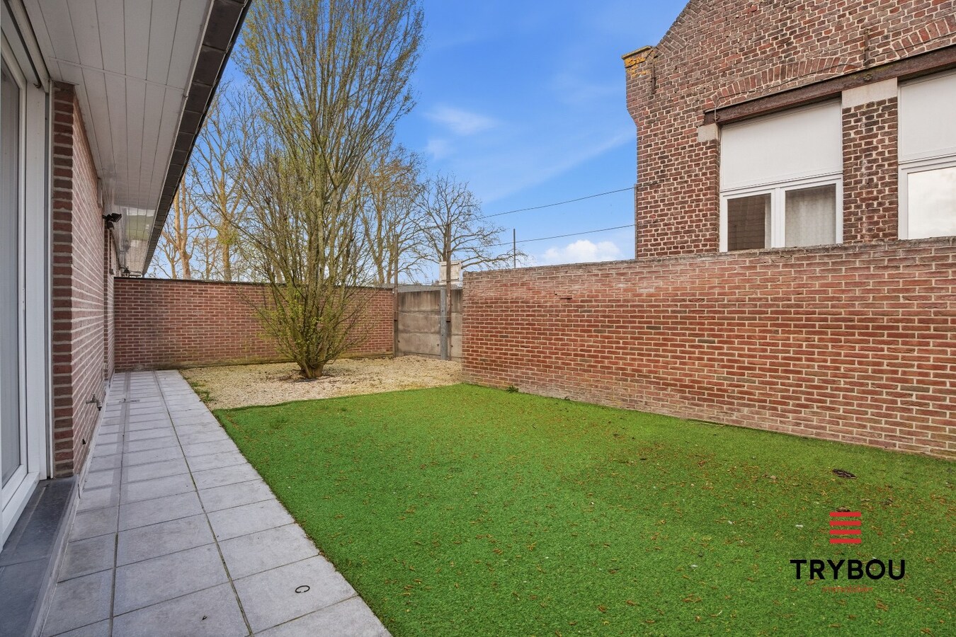 Halfopen bebouwing met 4 slaapkamers in Poelkapelle! 