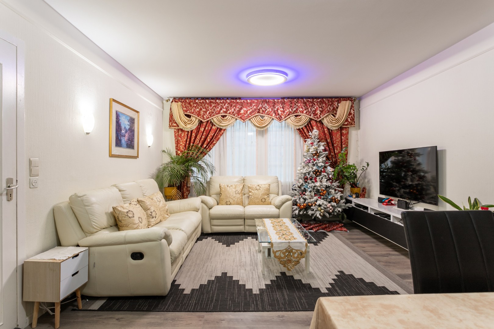 Appartement met 2 slaapkamers, ruim terras en berging 