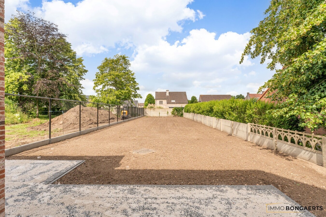 Nieuwbouwwoning met 4 slaapkamers 