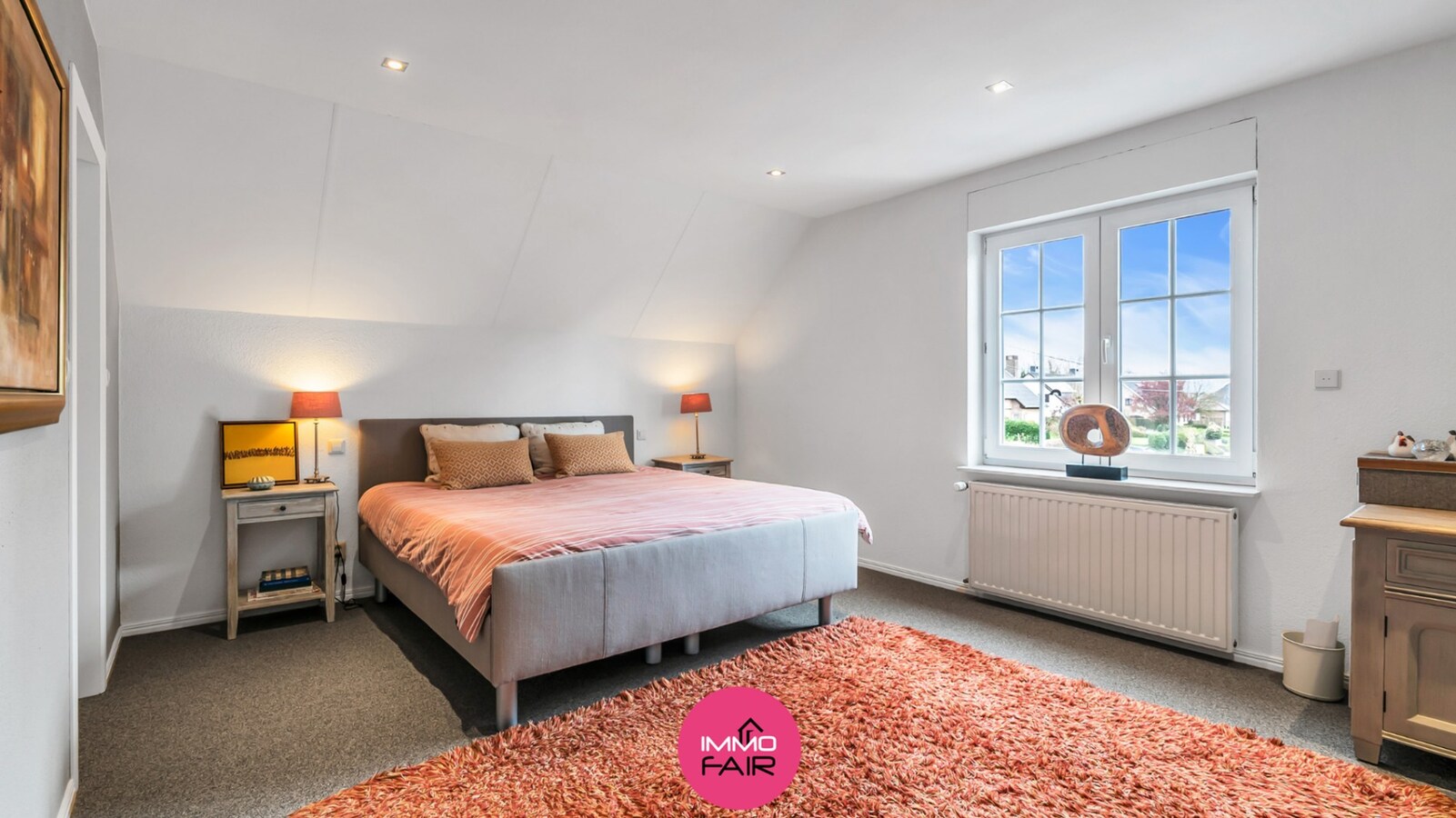 Vrijstaande woning op royaal perceel met panoramisch uitzicht, vlakbij Maastricht 