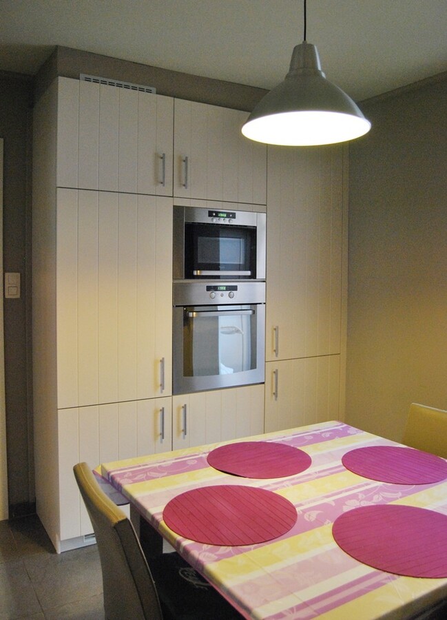 Instapklare woning met 2 stallen op ca.4000m² te Lebbeke 