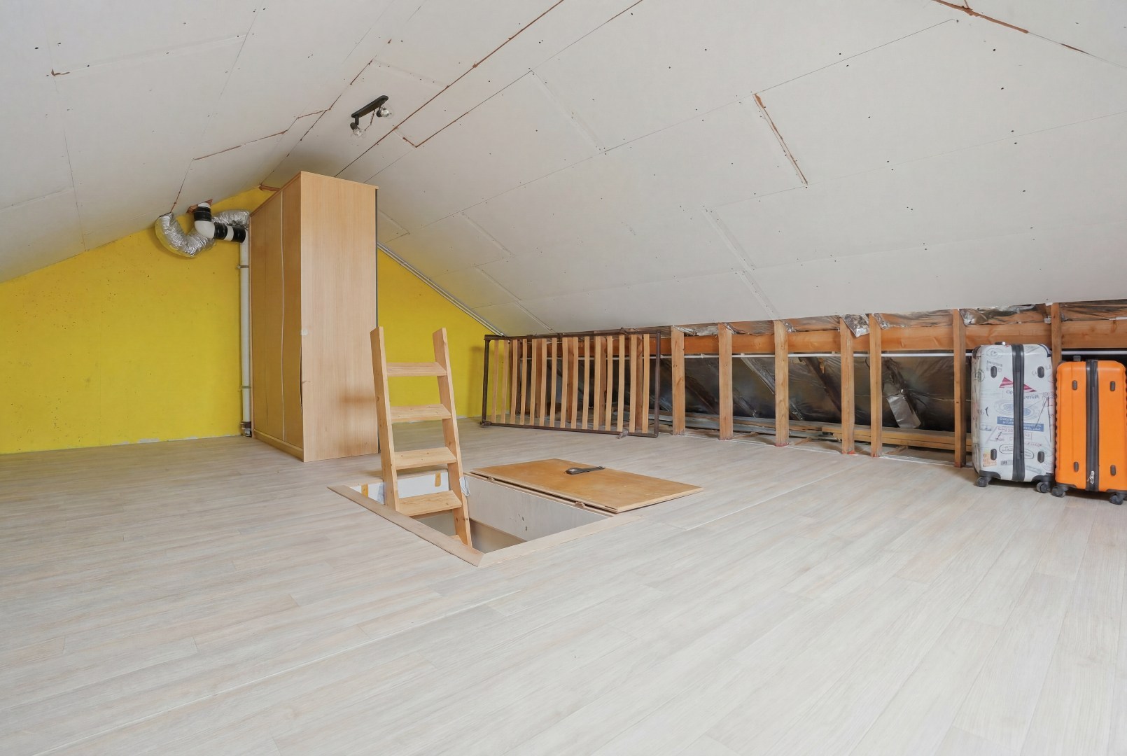 Energiezuinige halfopen bebouwing op toplocatie op 446 m² in Diksmuide. 