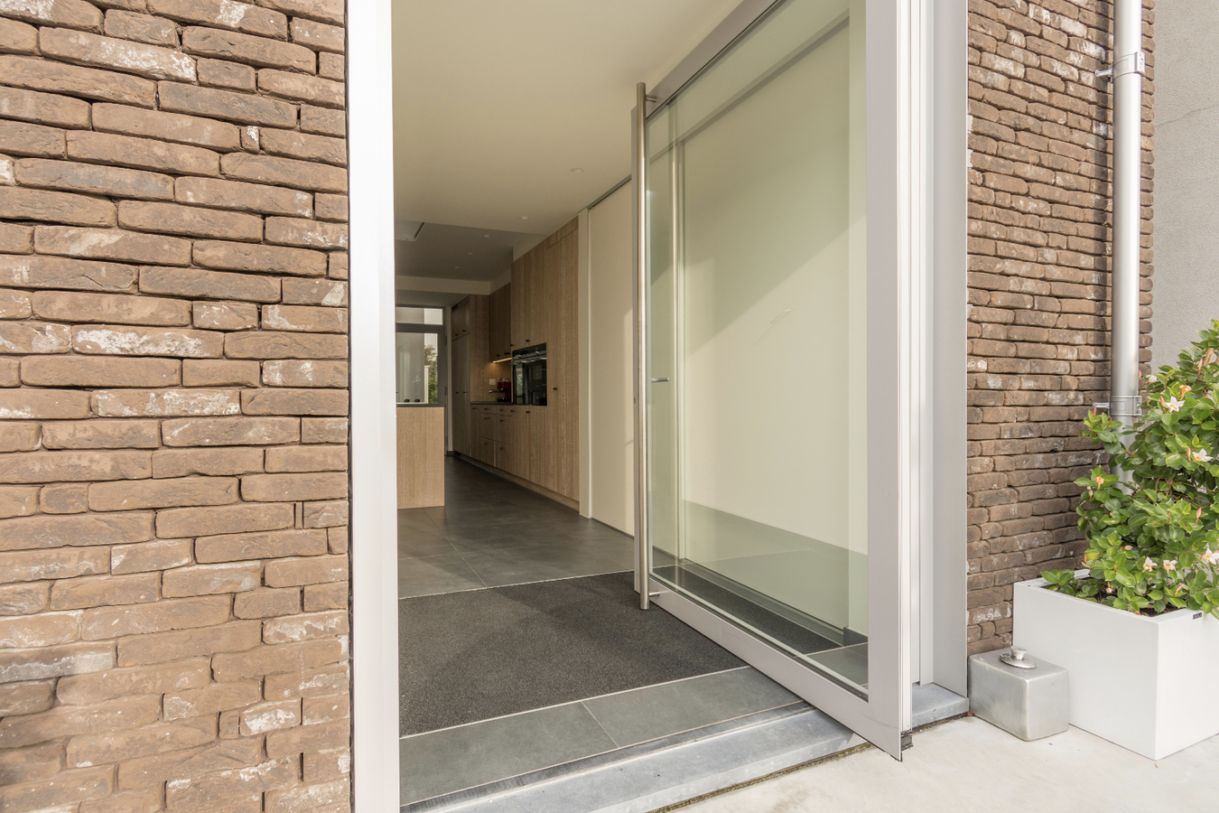 Instapklare moderne woning te Heusden 