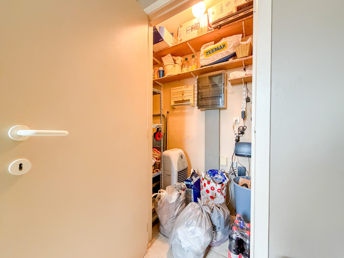 Energiezuinig 2-slp appartement (88 m²) met groot terras, Eernegem. 