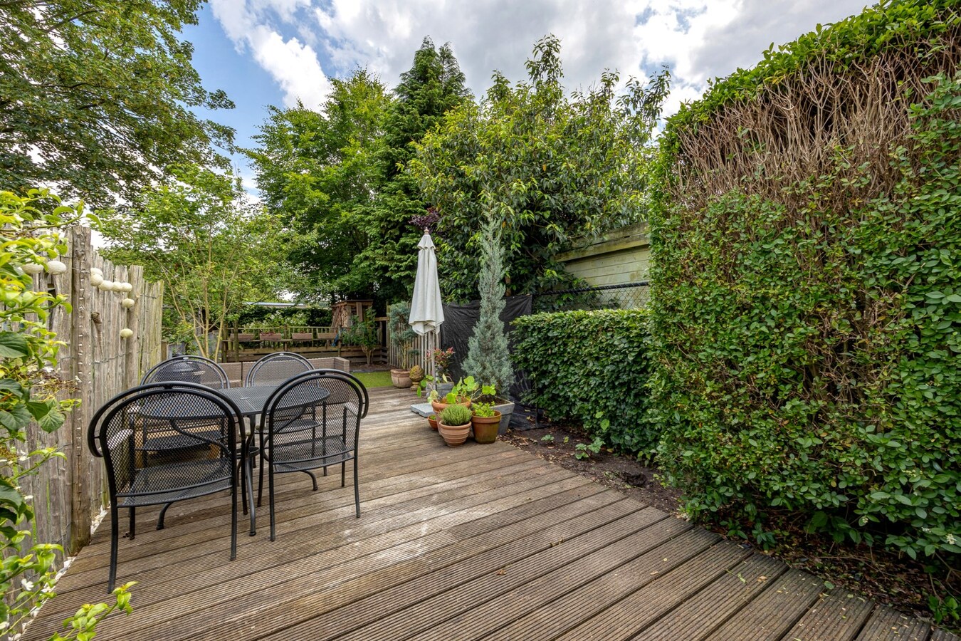 Karaktervolle hoeve op 945 meter-kangoeroewoning mogelijk 