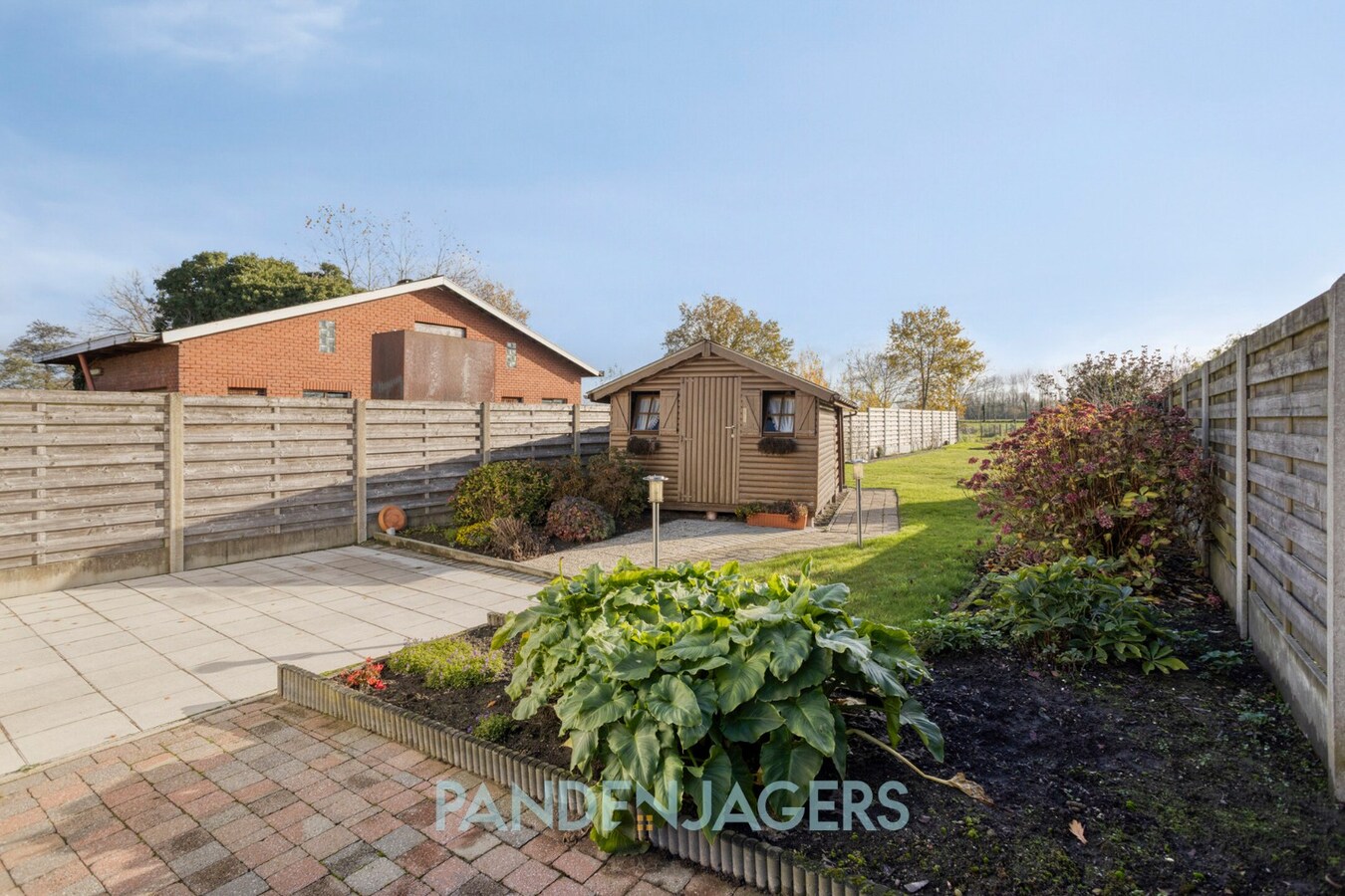 Landelijk gelegen rijwoning met garage te Koningshooikt 