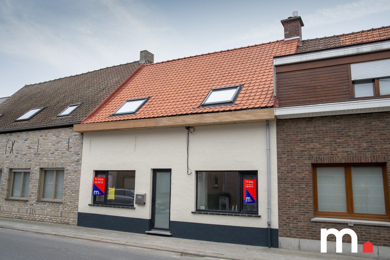 Totaal gerenoveerde woning met grote tuin en 3 slaapkamers te Heule ! EPC A ! 