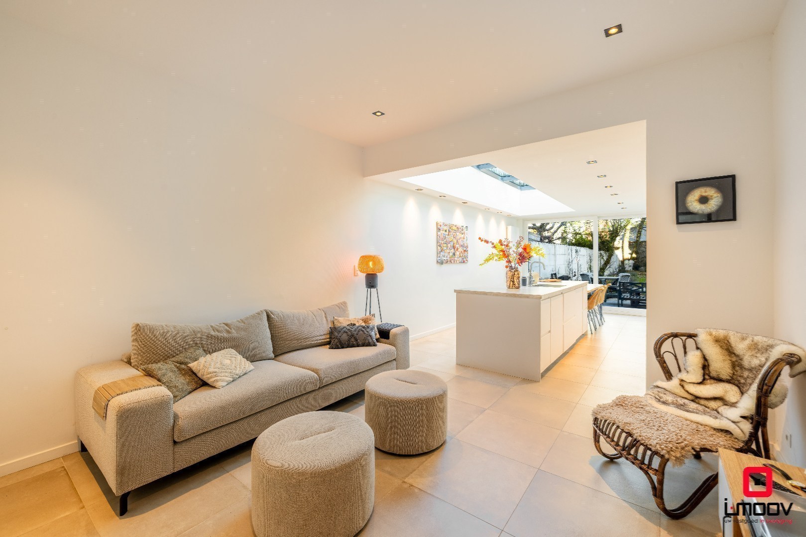 Hedendaags gerenoveerde stadswoning met lichtrijke leefruimtes en optie tot kangoeroewonen 