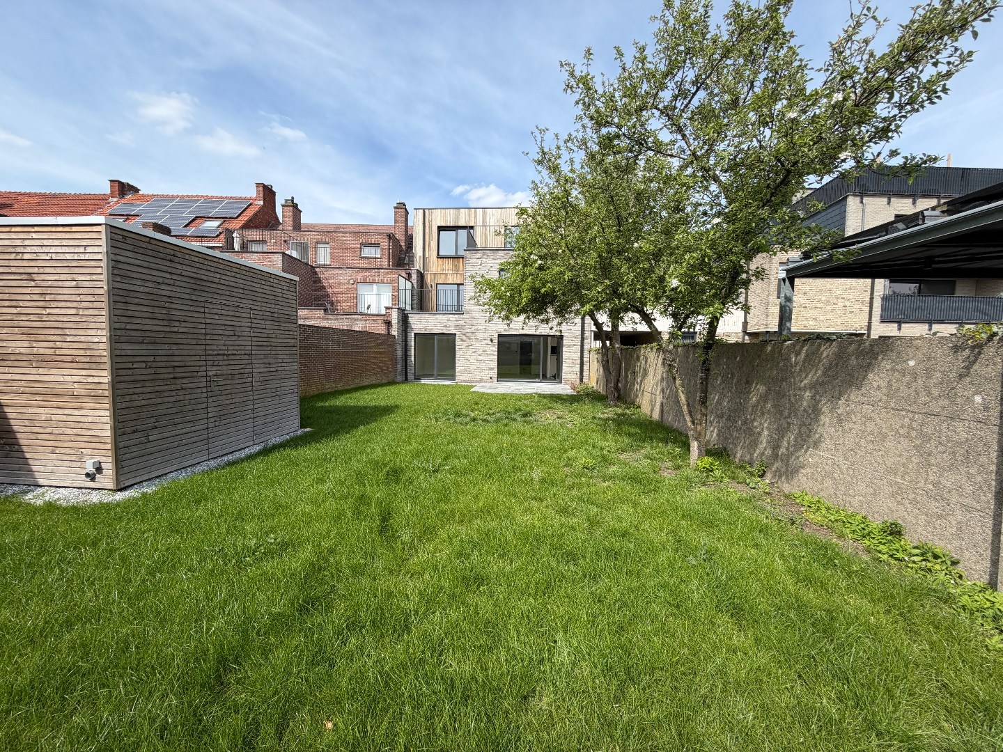 Nieuwbouw gelijkvloers appartement met 2 slaapkamers te huur in centrum Geel 