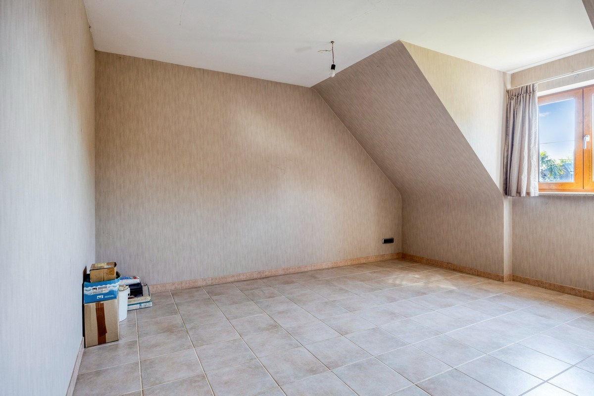 Vrijstaande woning met 3 slaapkamers en tuin. 