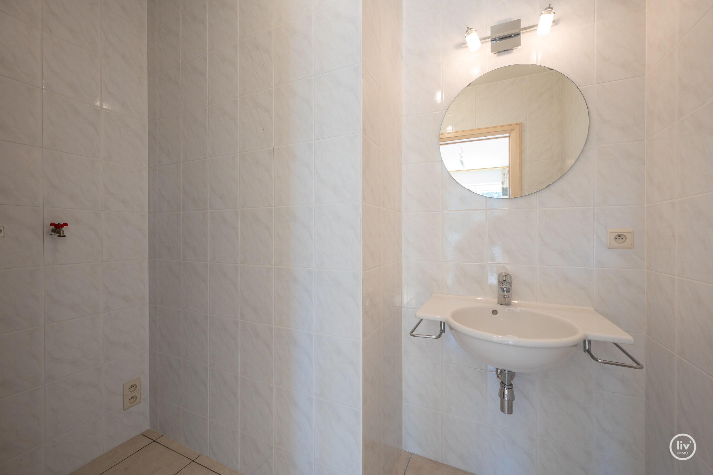 Instapklaar twee slaapkamer appartement op een toplocatie te Knokke. 