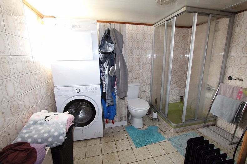 Woning met 3 slaapkamers en garage te Koekelare 