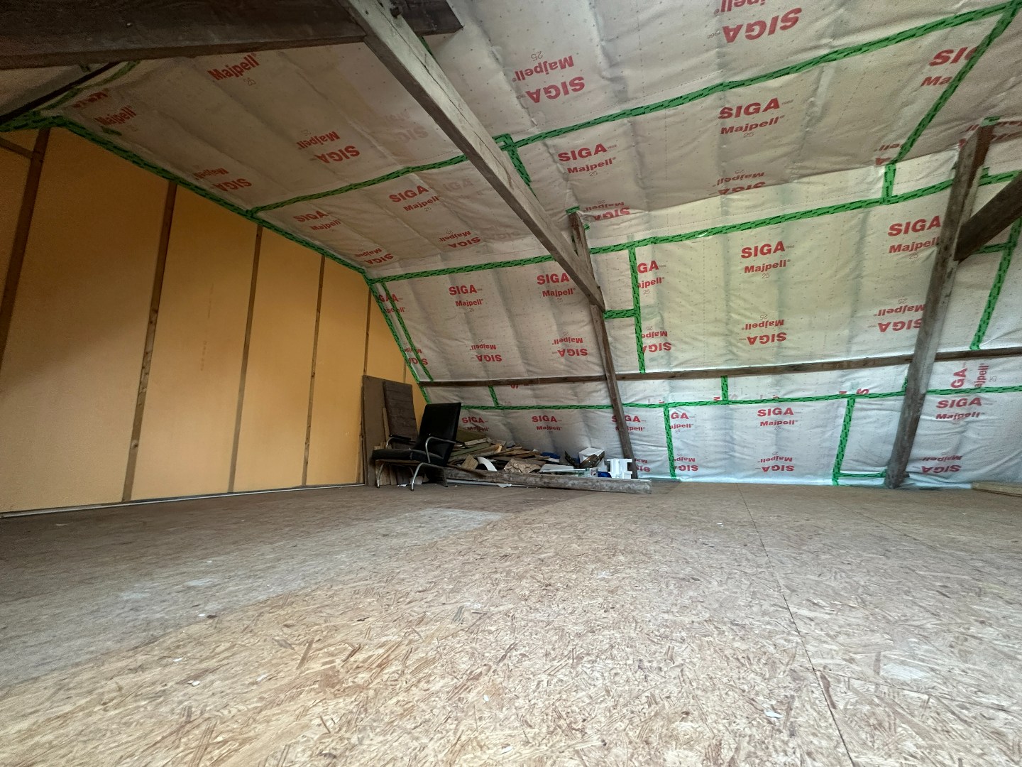 Woning met 3 slpk, terras en tuin, Eernegem 