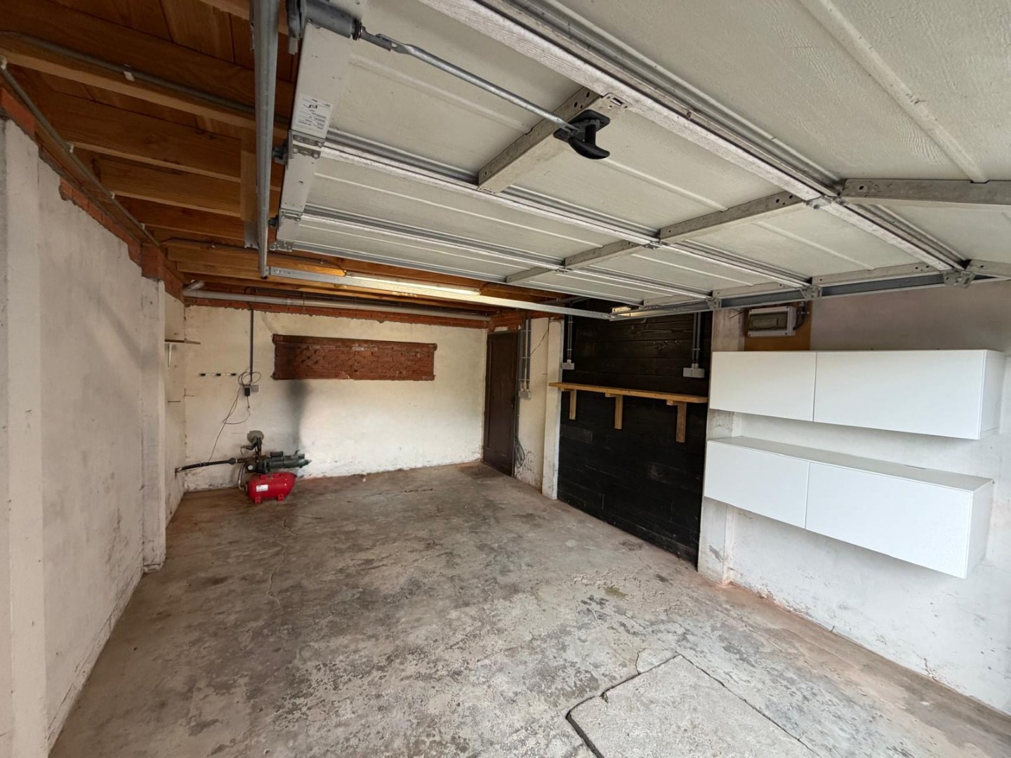 Charmante, gerenoveerde gezinswoning met 3 slpk. en garage in Pelt 