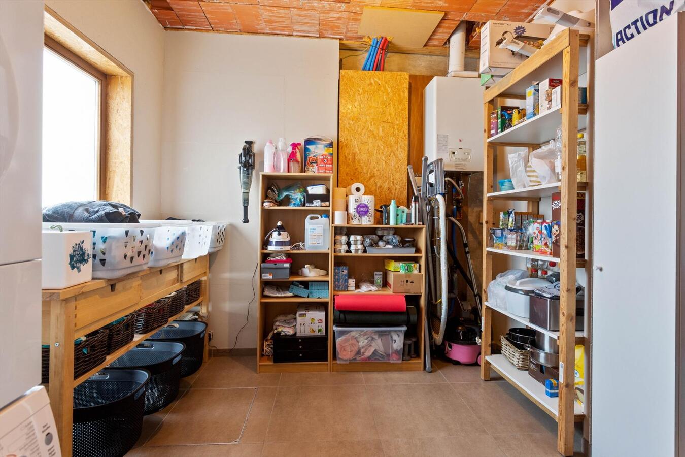 Energiezuinige woning in loftstijl met grote lichtrijke leefruimte. 