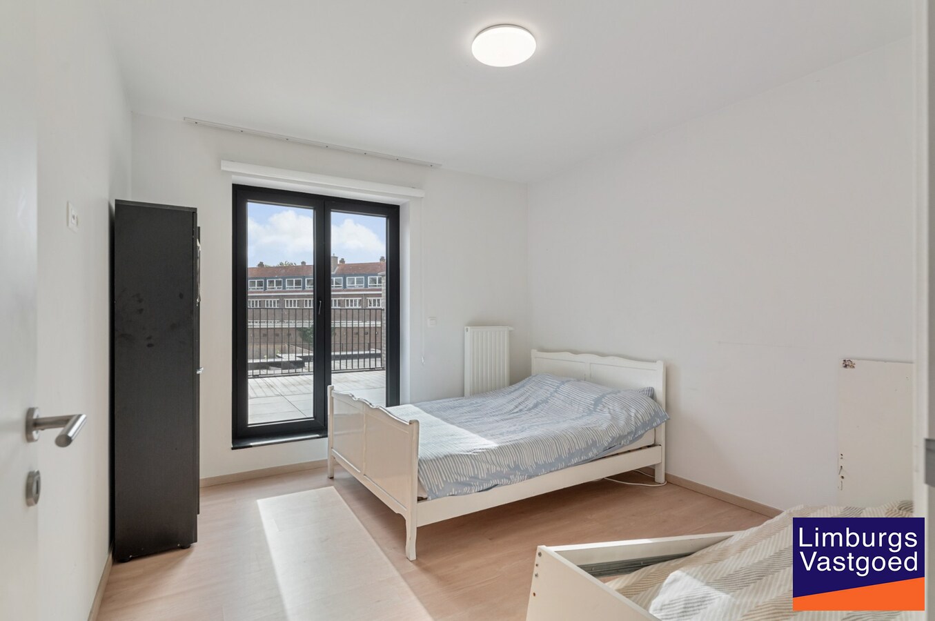 Appartement (80m²), 2 slpk, 2 ruime terrassen, autostaanplaats + kelderberging 