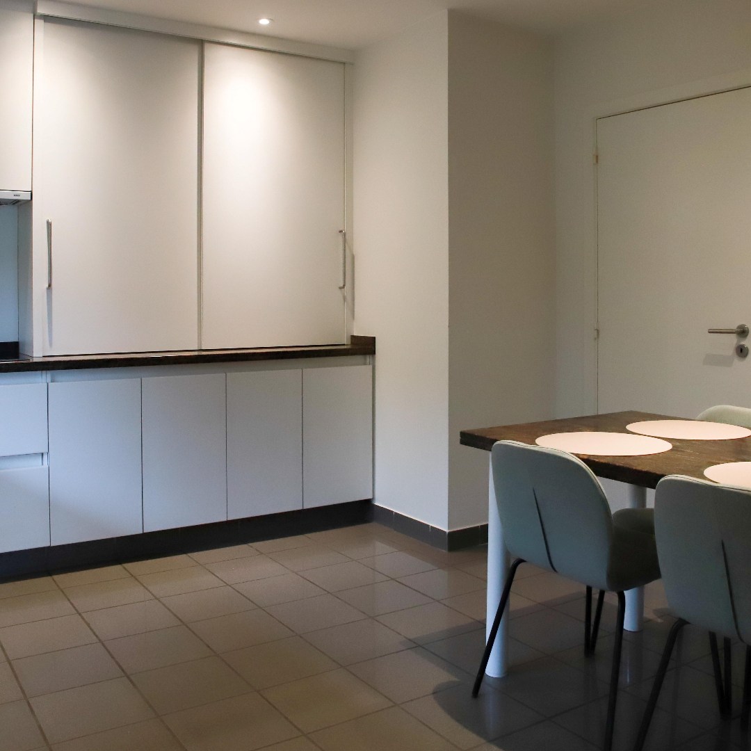 Ruime, instapklare,  alleenstaande woning met garage en tuin op 818 m² 