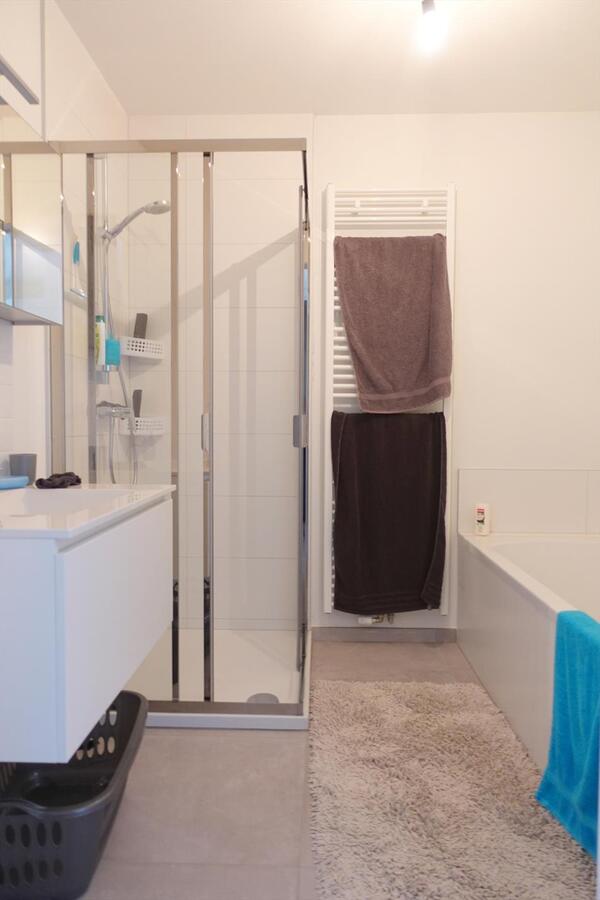 Nieuwbouwappartement met 2 slaapkamers en garage 