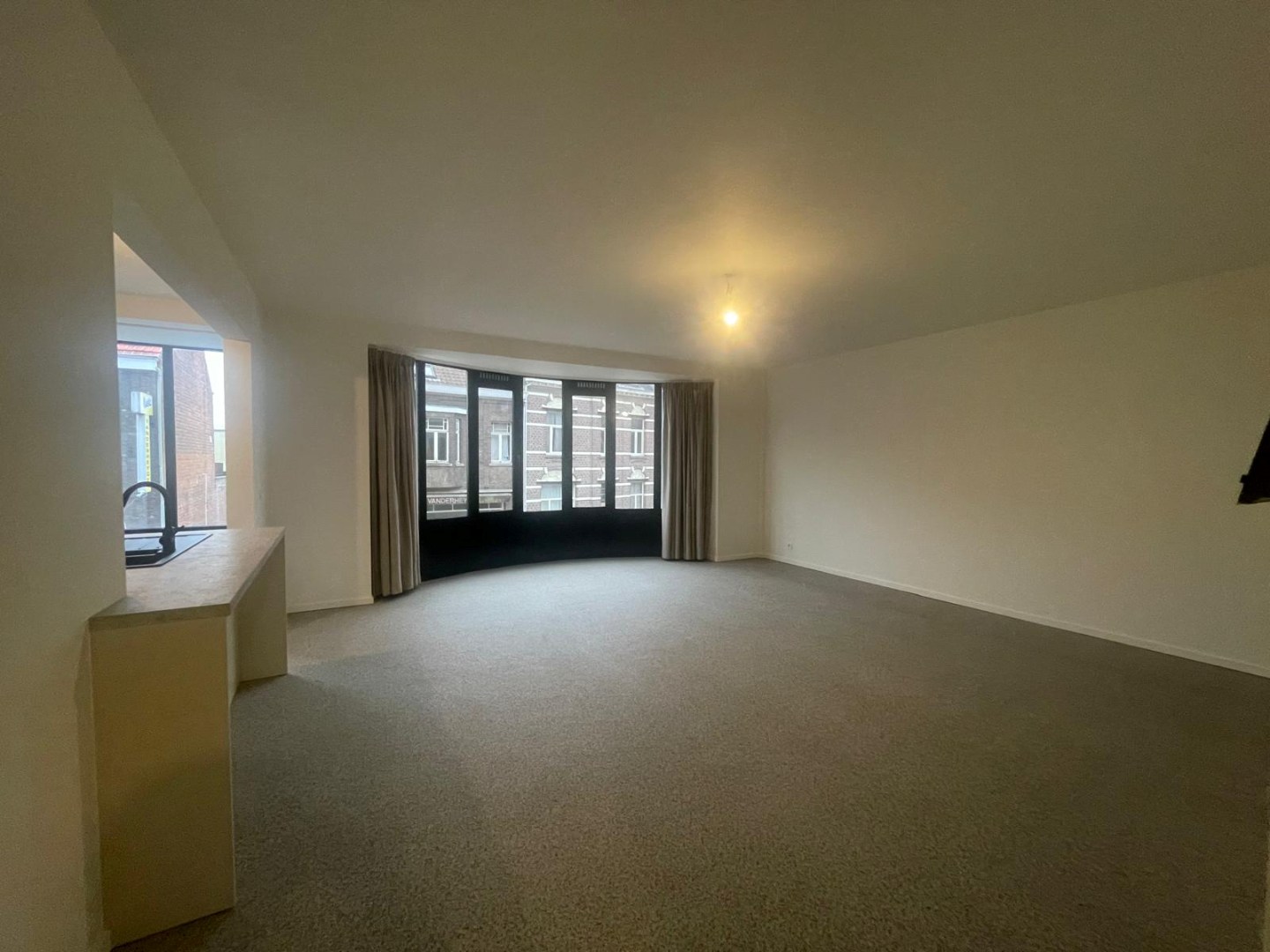 Ruim, energiezuinig appartement met 2 slaapkamers, in het centrum van Geel! 