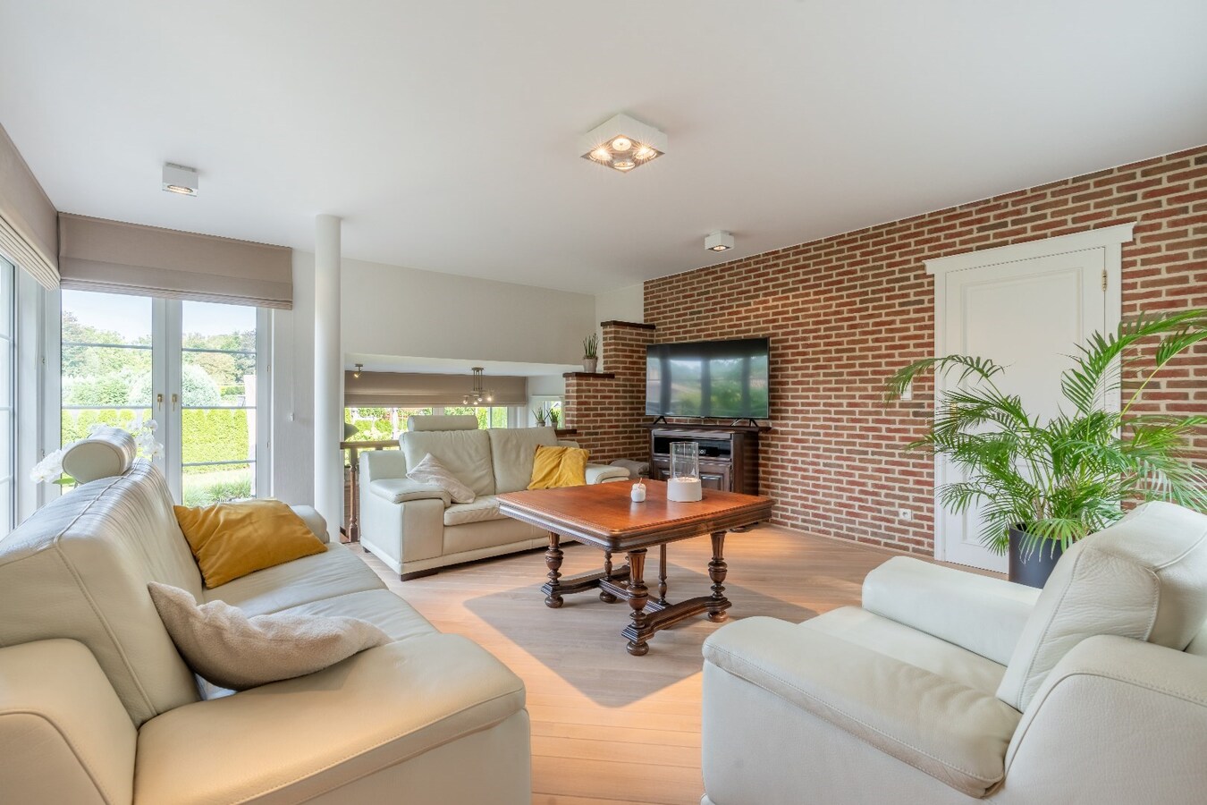 Prachtige ruime woning op een superlocatie. 