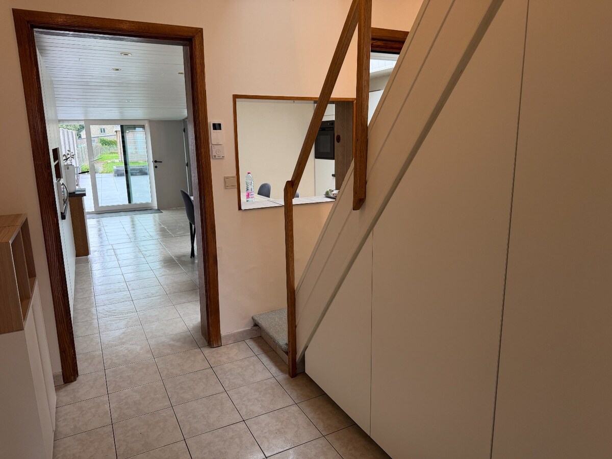 Te huur - woning met 3 slaapkamers te Merkem 