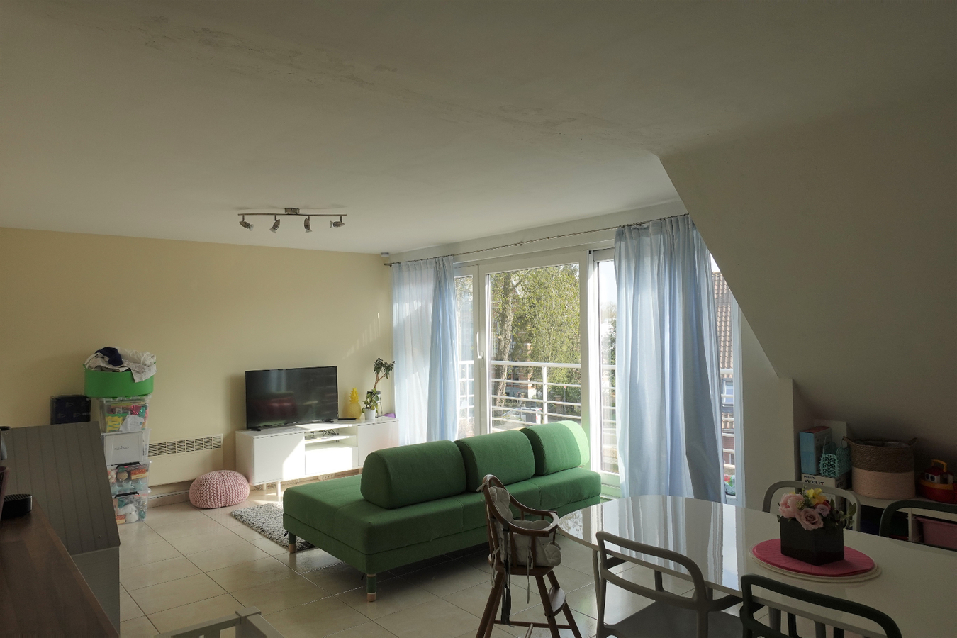 Appartement met carport 