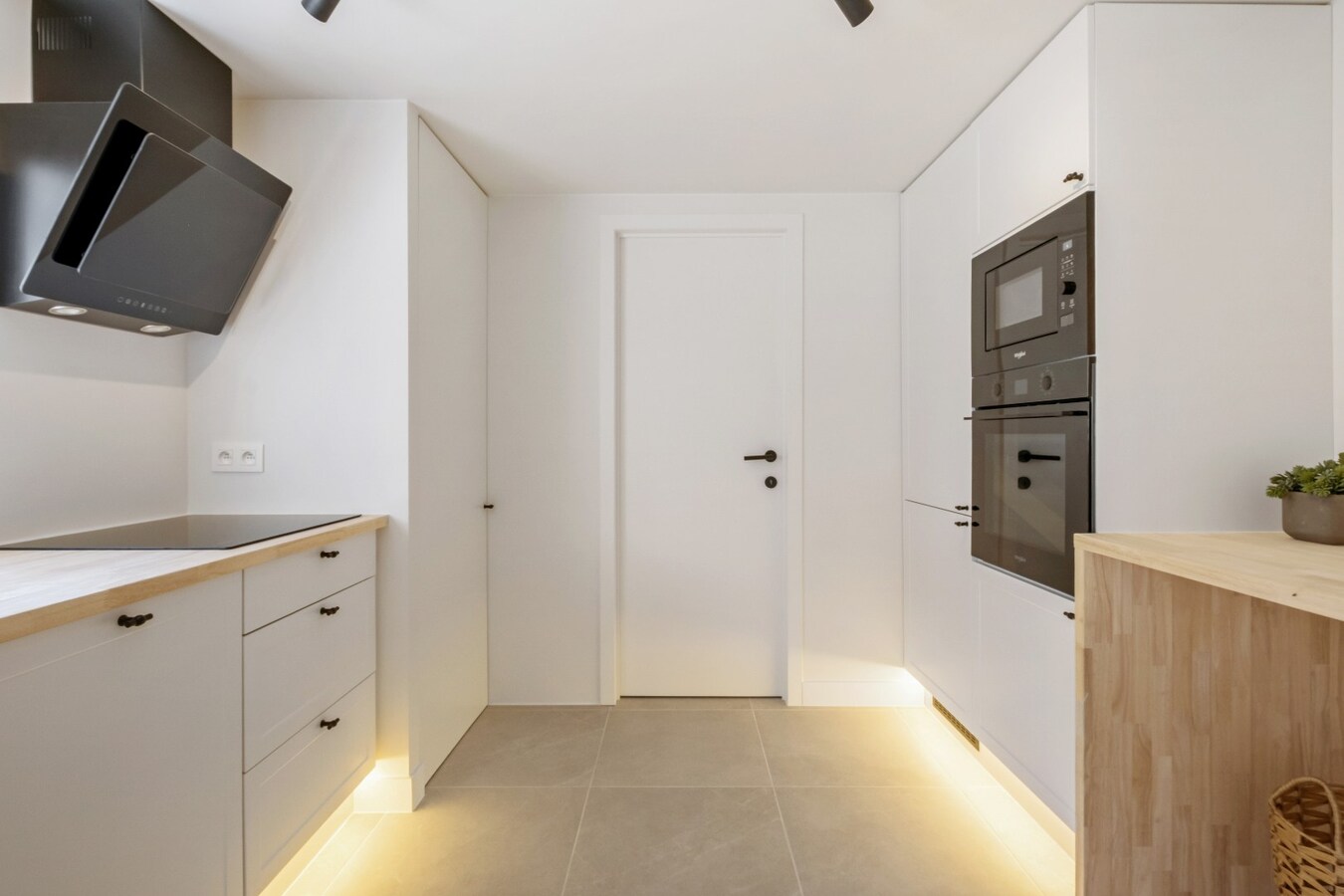 Trendy halfopen bebouwing met tuin en uitweg te Wevelgem ! *** NONO INSPIRED*** 
