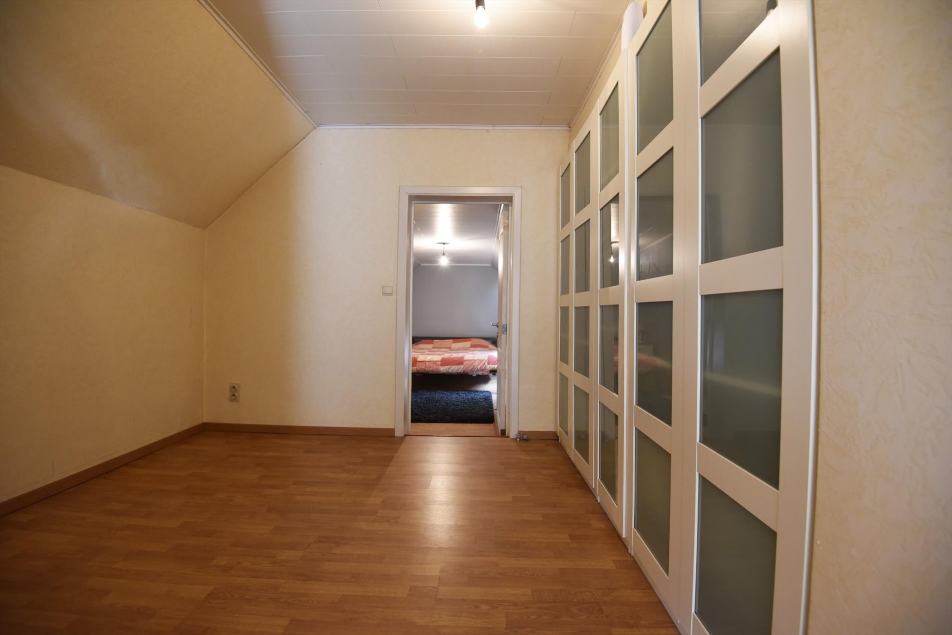 Gezinswoning met 2 slpks (mogelijkheid 3), garage en tuin nabij centrum Maldegem 