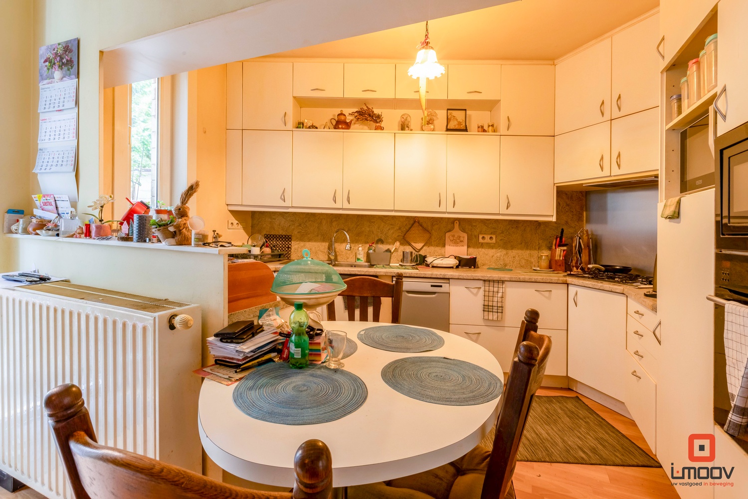 Ruim appartement aan Sint-Pieters station 