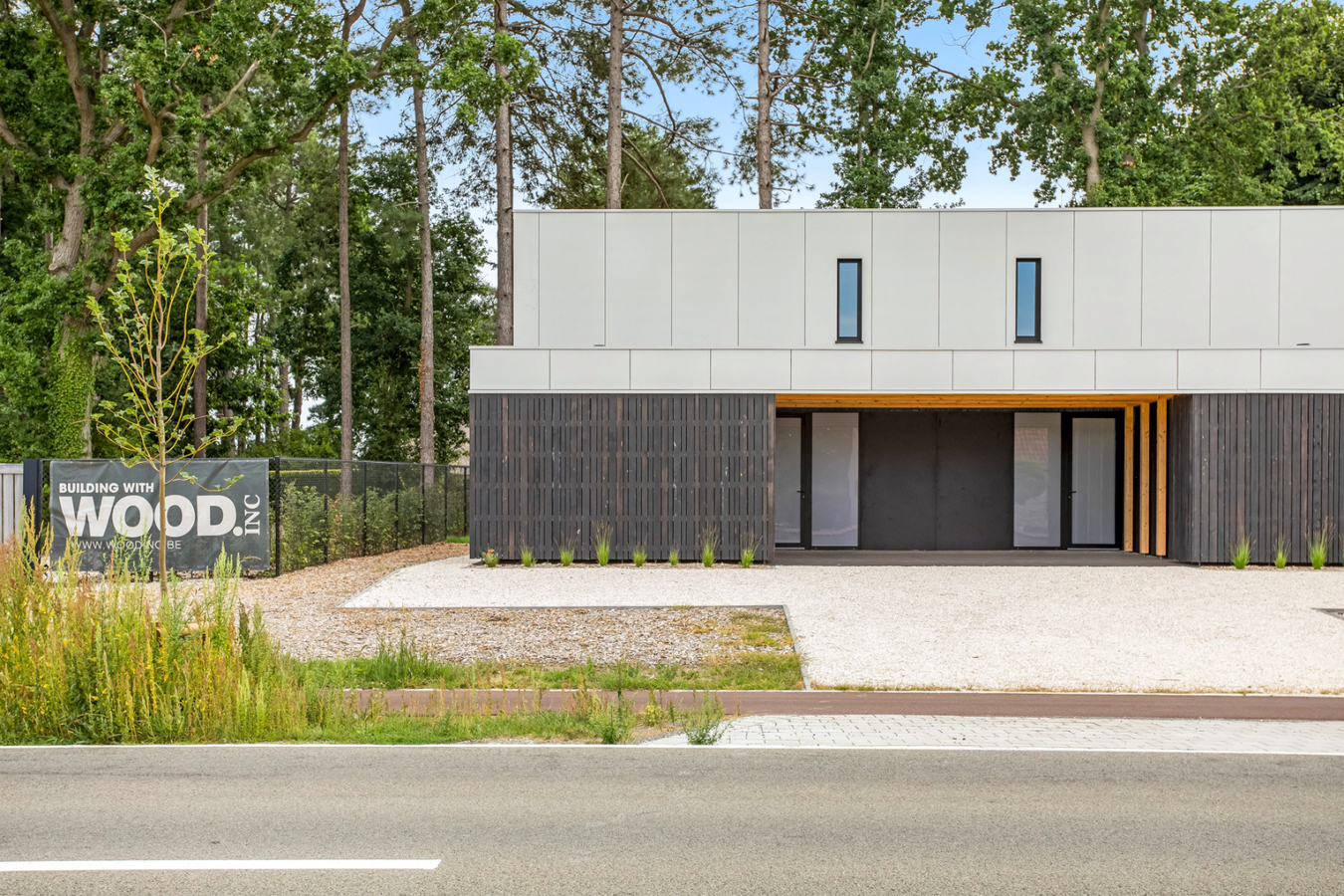 Verkaveling "De Bleeken" omvat 5 moderne BEN-woningen waarvan 4 half-open bebouwingen en 1 open bebouwing. 