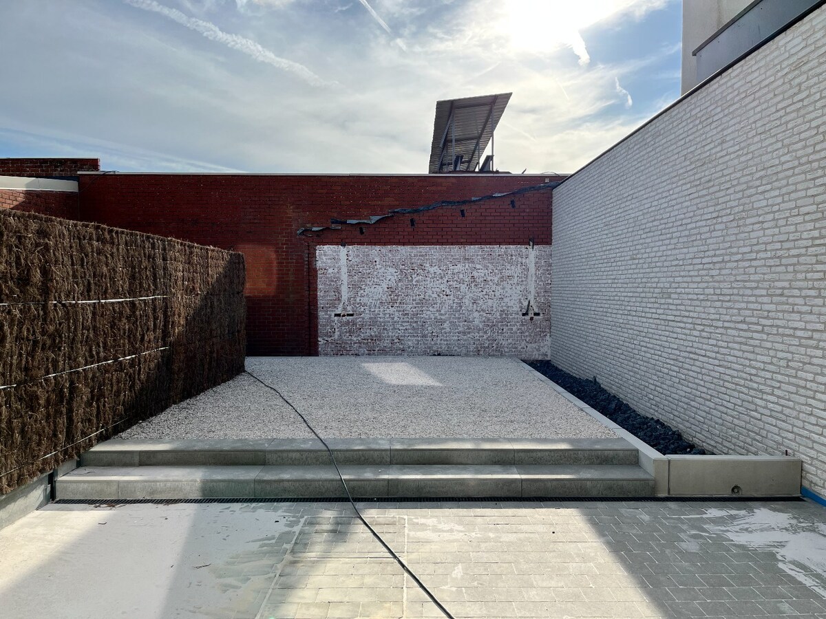 Instapklare nieuwbouwwoningen met garage en autostaanplaats te Langemark 