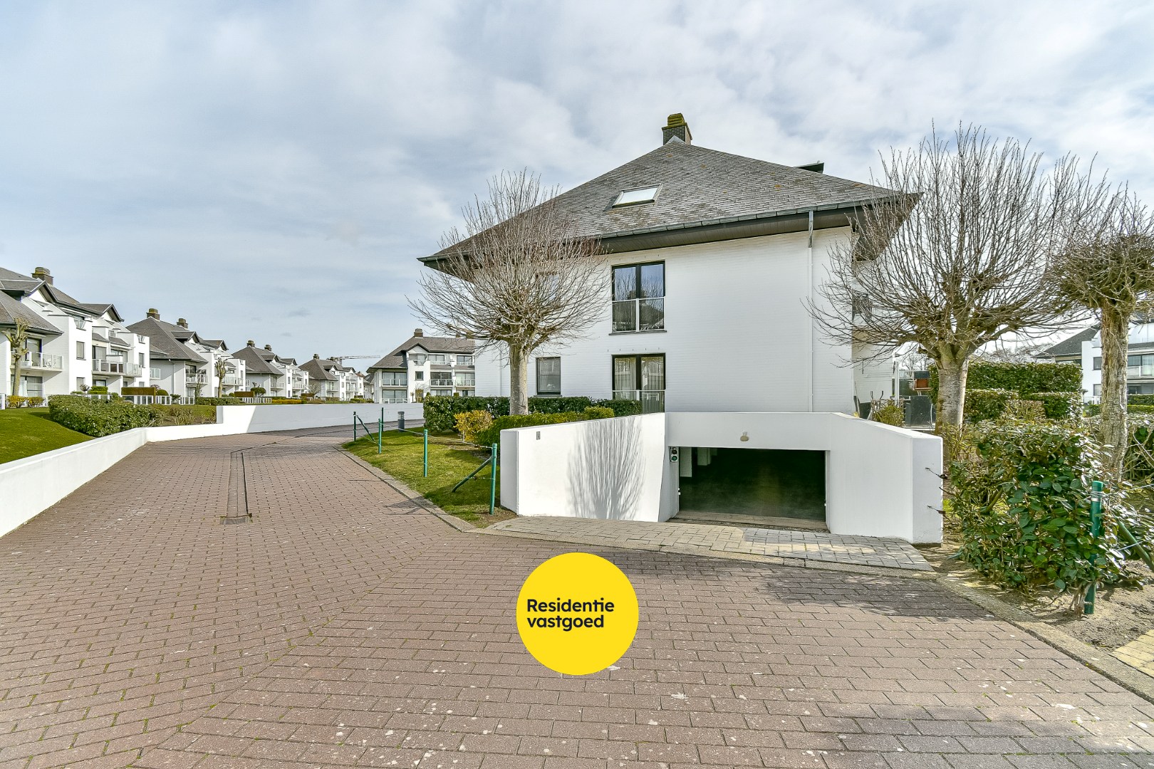 Afgesloten garagebox 