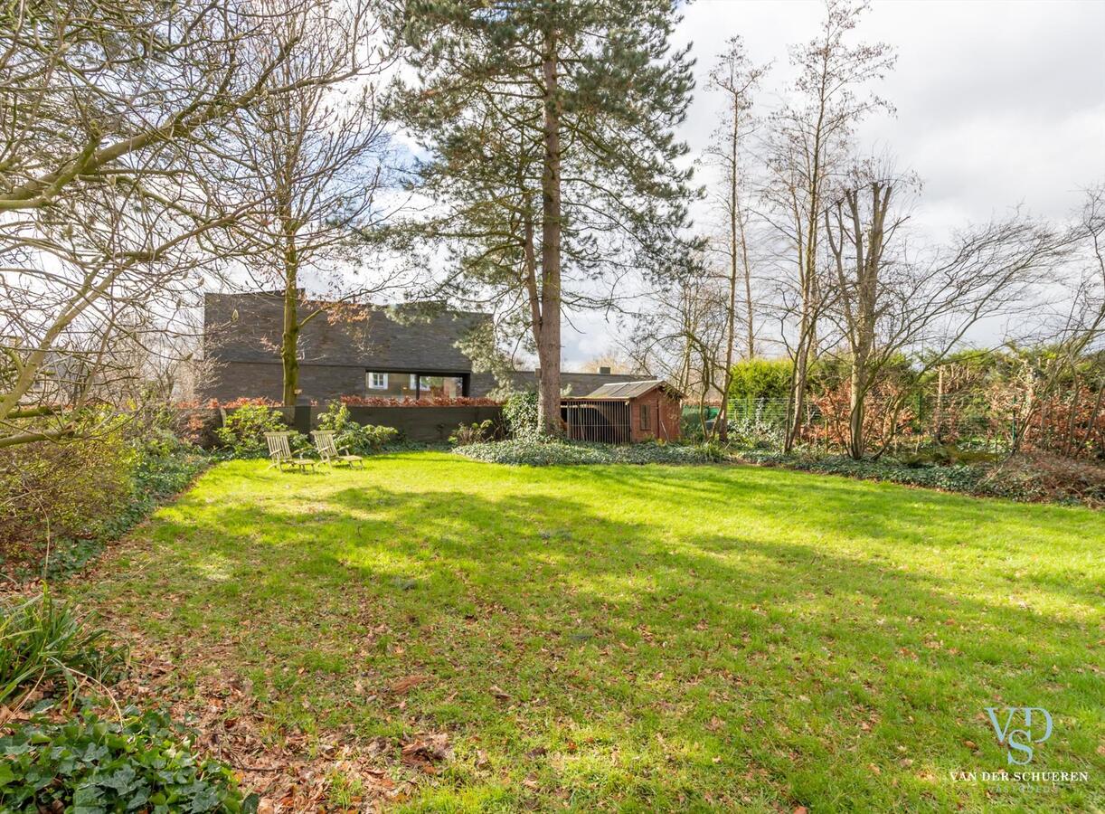 Stijlvolle villa in prachtige, groene omgeving.    Exclusief. 